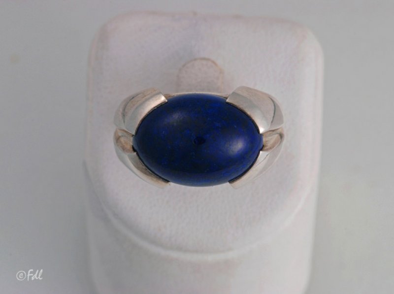 Bague avec lapis lazuli