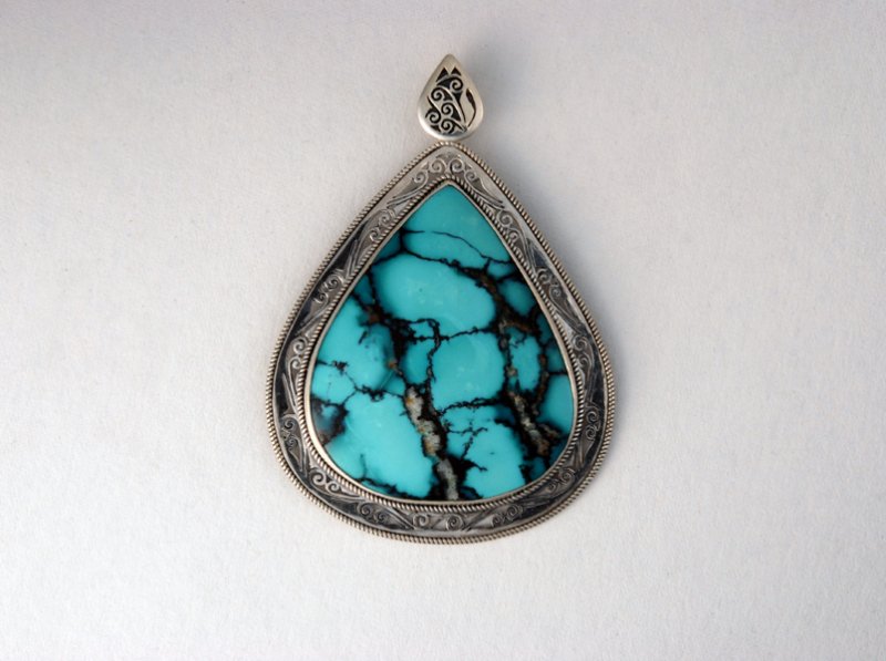 Pendentif avec turquoise