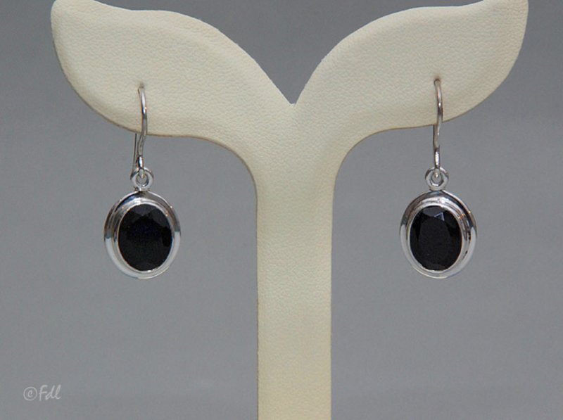 Boucles d'oreilles avec tourmaline noire