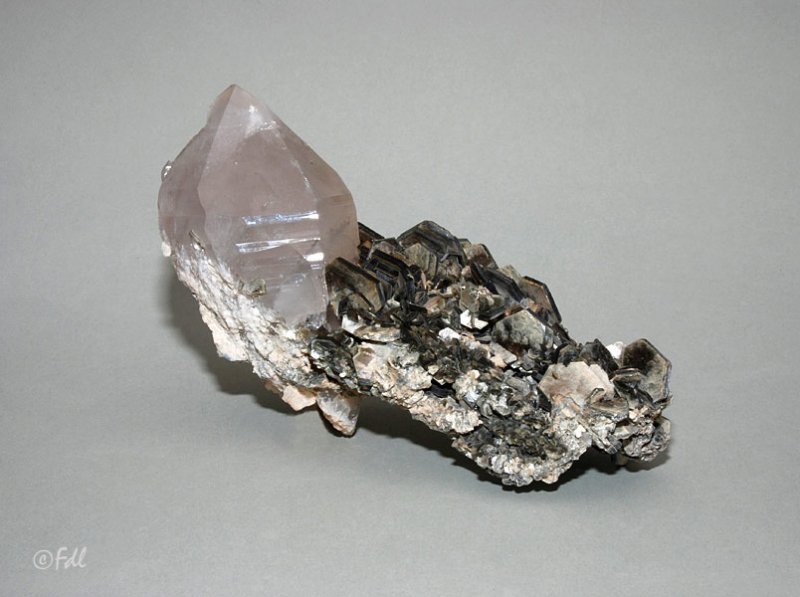 Cristal de roche avec mica