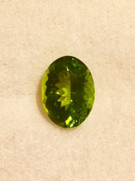 Peridot 7,58 ct